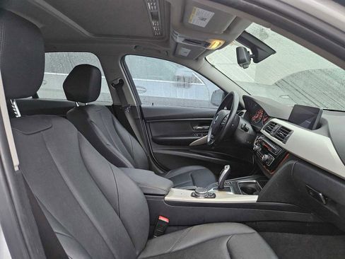 Used 2016 BMW 320i Sedan image 7