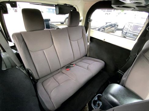 Used 2013 Jeep Wrangler Sport AWD/4WD image 16