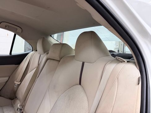 Used 2020 Toyota Camry LE FWD image 20