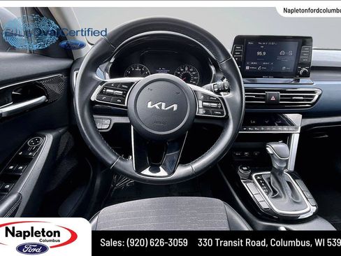Used 2023 Kia Seltos S FWD image 6