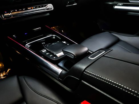 Used 2023 Mercedes-Benz GLA 250 image 7