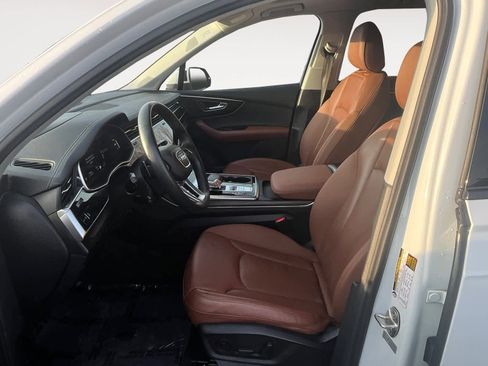 Used 2023 Audi Q7 3.0T Prestige image 9