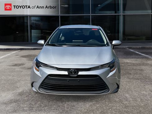 Used 2024 Toyota Corolla LE FWD image 11