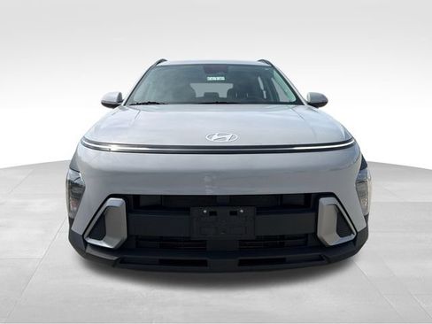 Used 2025 Hyundai Kona SEL AWD/4WD image 2