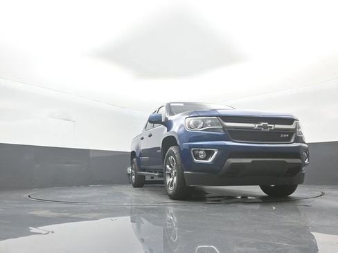 Used 2020 Chevrolet Colorado Z71 AWD/4WD image 33