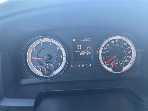 Used 2017 RAM 2500 Tradesman w/ Chrome Appearance Group image 24