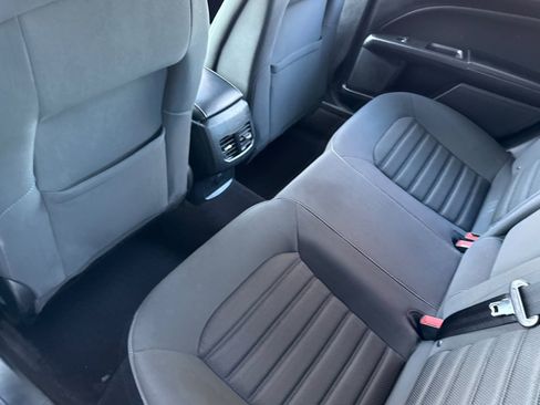 Used 2019 Ford Fusion SE image 15