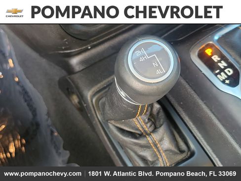 Used 2023 Jeep Gladiator Overland image 28