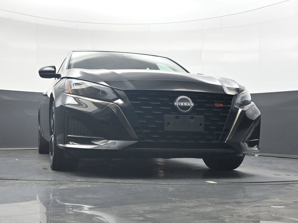 Certified 2024 Nissan Altima 2.5 SR FWD image 41