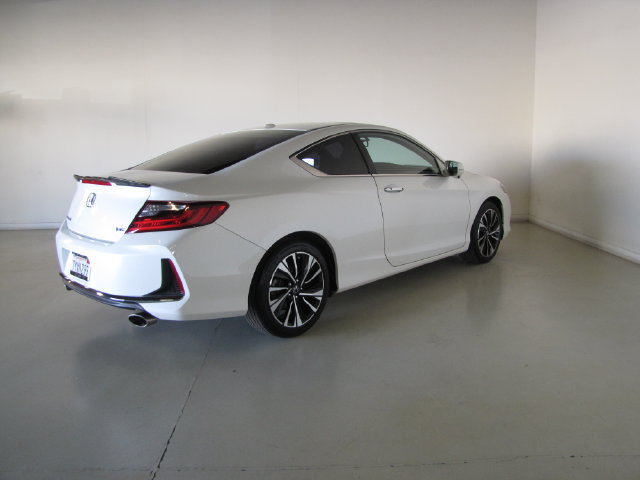 Certified 2017 Honda Accord EX-L image 43