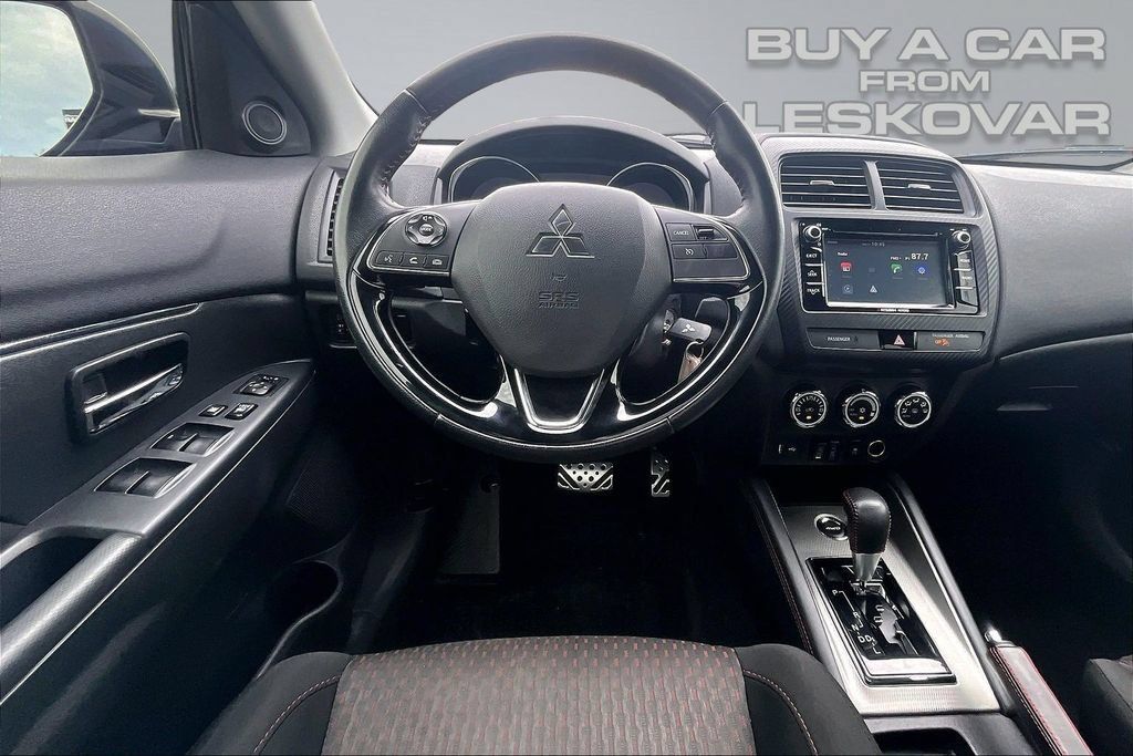 Used 2018 Mitsubishi Outlander Sport LE AWD/4WD image 5