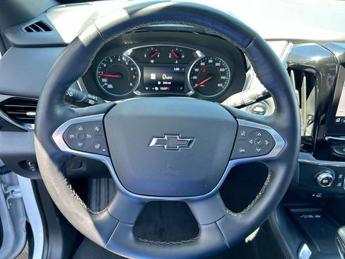 Used 2023 Chevrolet Traverse RS AWD/4WD image 33