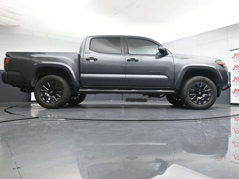 Used 2021 Toyota Tacoma Limited w/ Nightshade Package AWD/4WD image 41