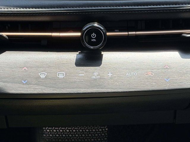 Used 2024 Nissan Ariya AWD image 22
