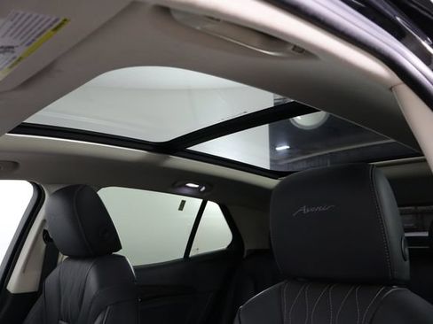 Used 2023 Buick Envision Avenir FWD image 36