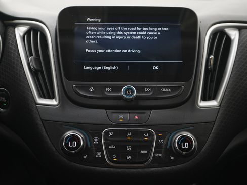 Used 2023 Chevrolet Malibu LT w/ Driver Confidence Package FWD image 16