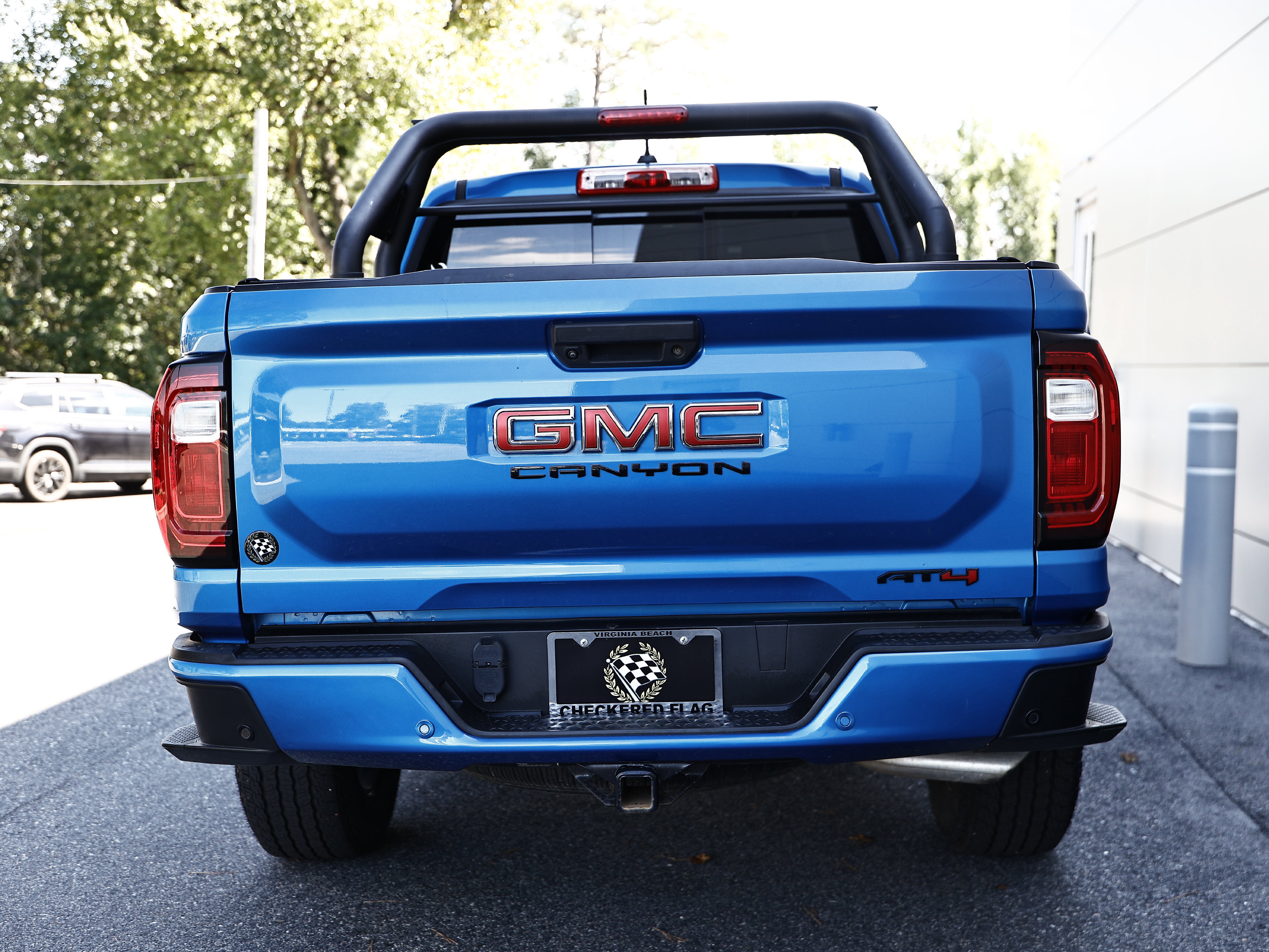Used 2023 GMC Canyon AT4 w/ AT4 Premium Package AWD/4WD image 14