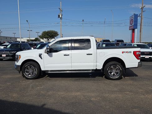 Used 2022 Ford F150 Lariat image 2