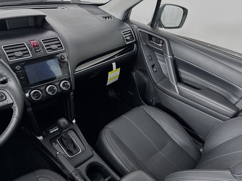 Used 2018 Subaru Forester 2.5i Touring AWD/4WD image 25