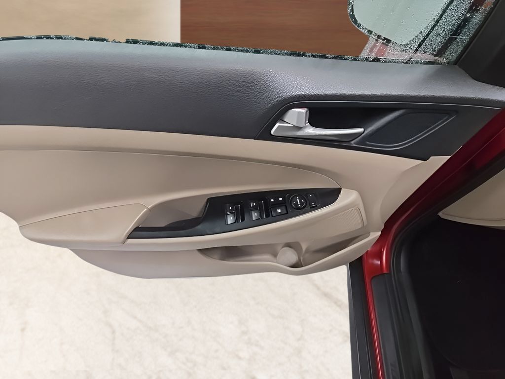 Used 2021 Hyundai Tucson SE FWD image 11