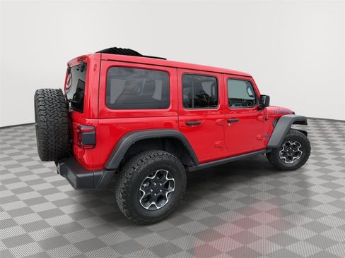 Used 2022 Jeep Wrangler Unlimited Rubicon 4xe w/ Cold Weather Group AWD/4WD image 4
