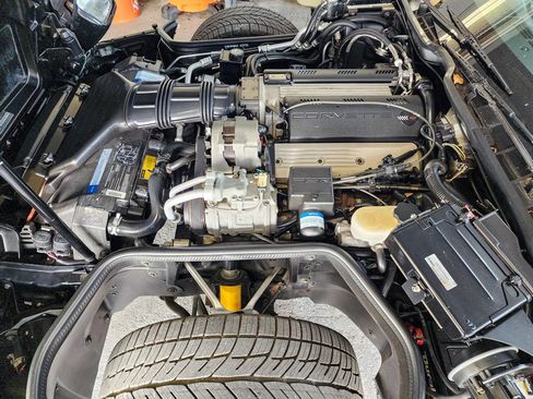 Used 1992 Chevrolet Corvette Convertible image 27