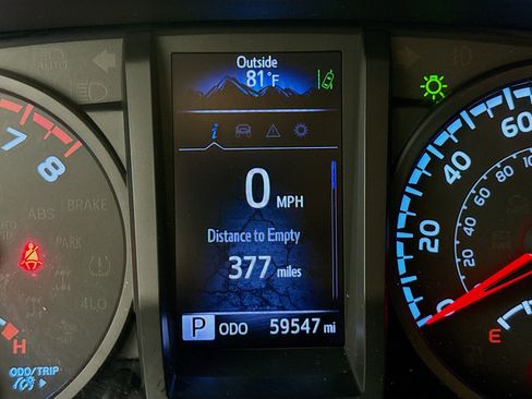 Used 2019 Toyota Tacoma SR w/ SR Convenience Package image 13