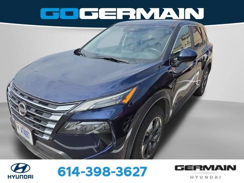 Used 2024 Nissan Rogue SV AWD/4WD image 4