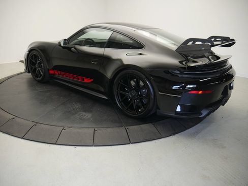 Certified 2025 Porsche 911 GT3 RWD image 3