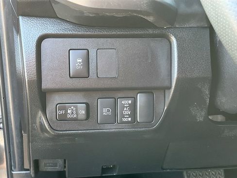 Used 2023 Toyota Tacoma 4x4 Double Cab w/ Trail Edition image 10