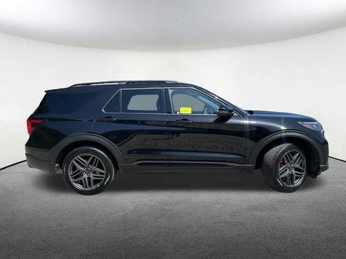 Certified 2025 Ford Explorer ST-Line w/ ST-Line Street Pack AWD/4WD image 16