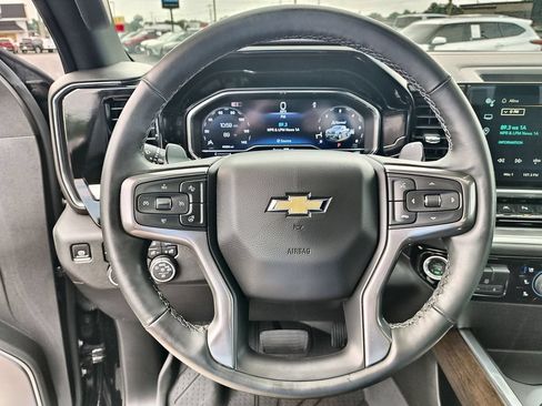 Used 2024 Chevrolet Silverado 1500 High Country w/ High Country Premium Package AWD/4WD image 14