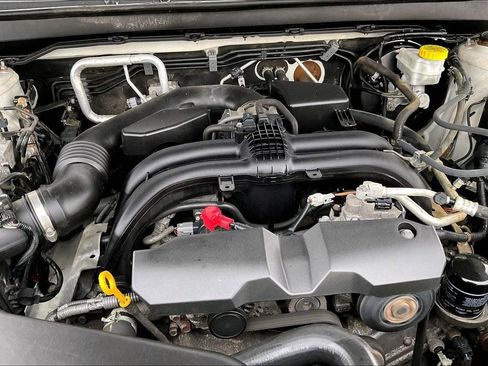 Used 2018 Subaru Outback 2.5i Limited AWD/4WD image 11