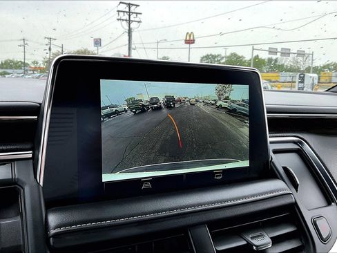 Used 2023 Chevrolet Suburban Premier AWD/4WD image 30