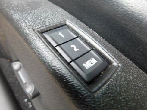 Used 2013 Buick LaCrosse Premium FWD image 10