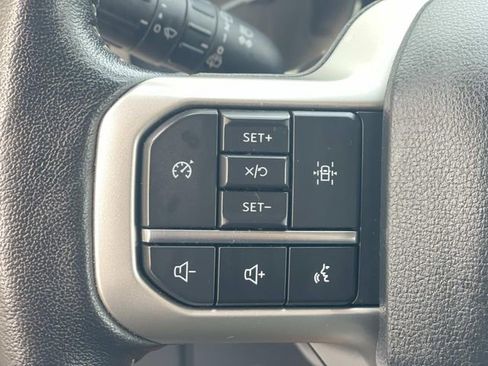 Certified 2024 Ford Expedition XLT AWD/4WD image 9