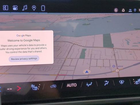 New 2026 Chevrolet Equinox EV LT image 21