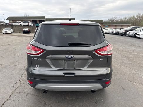 Used 2015 Ford Escape SE image 7