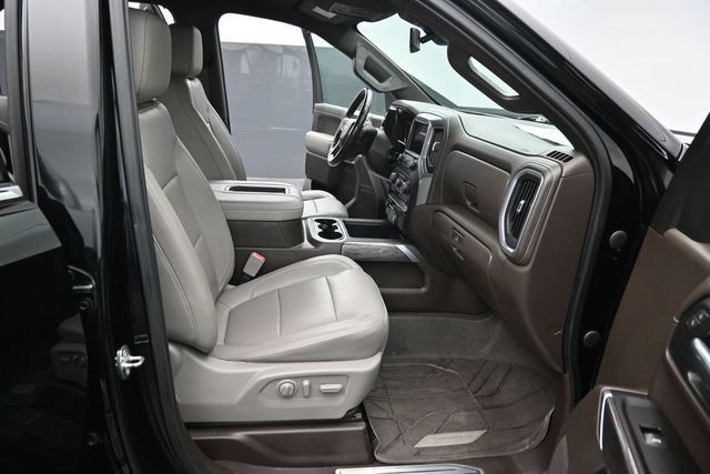 Used 2020 Chevrolet Silverado 1500 LTZ w/ LTZ Plus Package AWD/4WD image 29