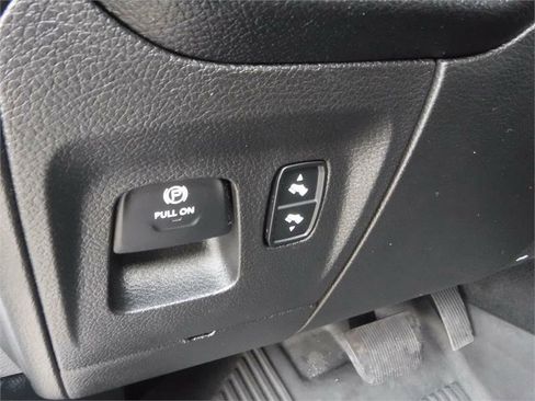 Used 2019 RAM 1500 Big Horn image 15