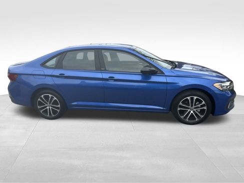 Used 2023 Volkswagen Jetta Sport image 25