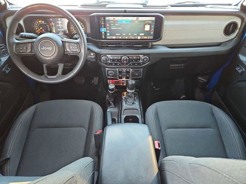 Used 2024 Jeep Wrangler Willys image 15