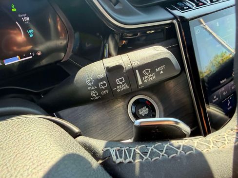 Used 2023 Jeep Grand Cherokee 4WD 4xe image 27