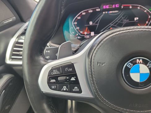 Used 2022 BMW X7 M50i w/ Dynamic Handling Package AWD/4WD image 22