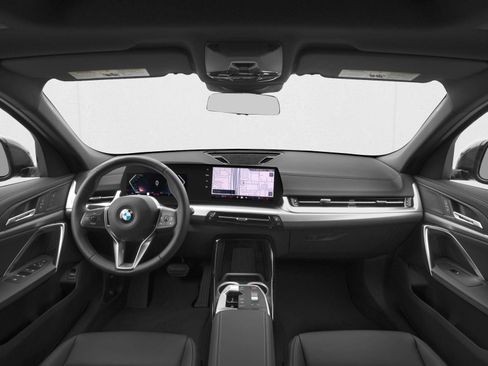 Used 2026 BMW X2 xDrive28i w/ Technology Package AWD/4WD image 5