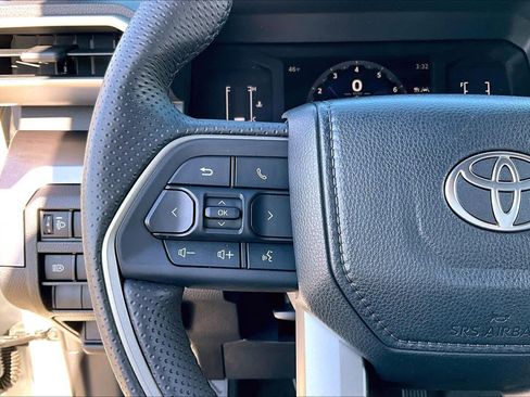 Used 2025 Toyota 4Runner SR5 image 22