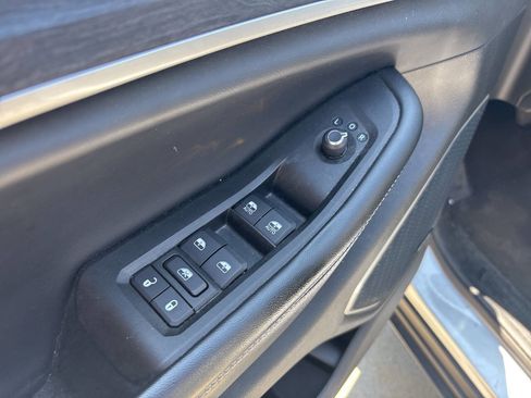 Used 2021 Jeep Grand Cherokee L Limited AWD/4WD image 43