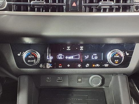 New 2025 Mitsubishi Outlander SEL Black Edition image 18