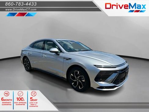 Used 2024 Hyundai Sonata SEL FWD image 1
