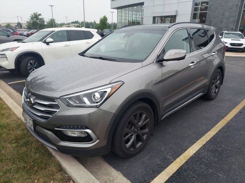 Used 2018 Hyundai Santa Fe Sport w/ 2.0T Ultimate Tech Package 05 FWD image 1
